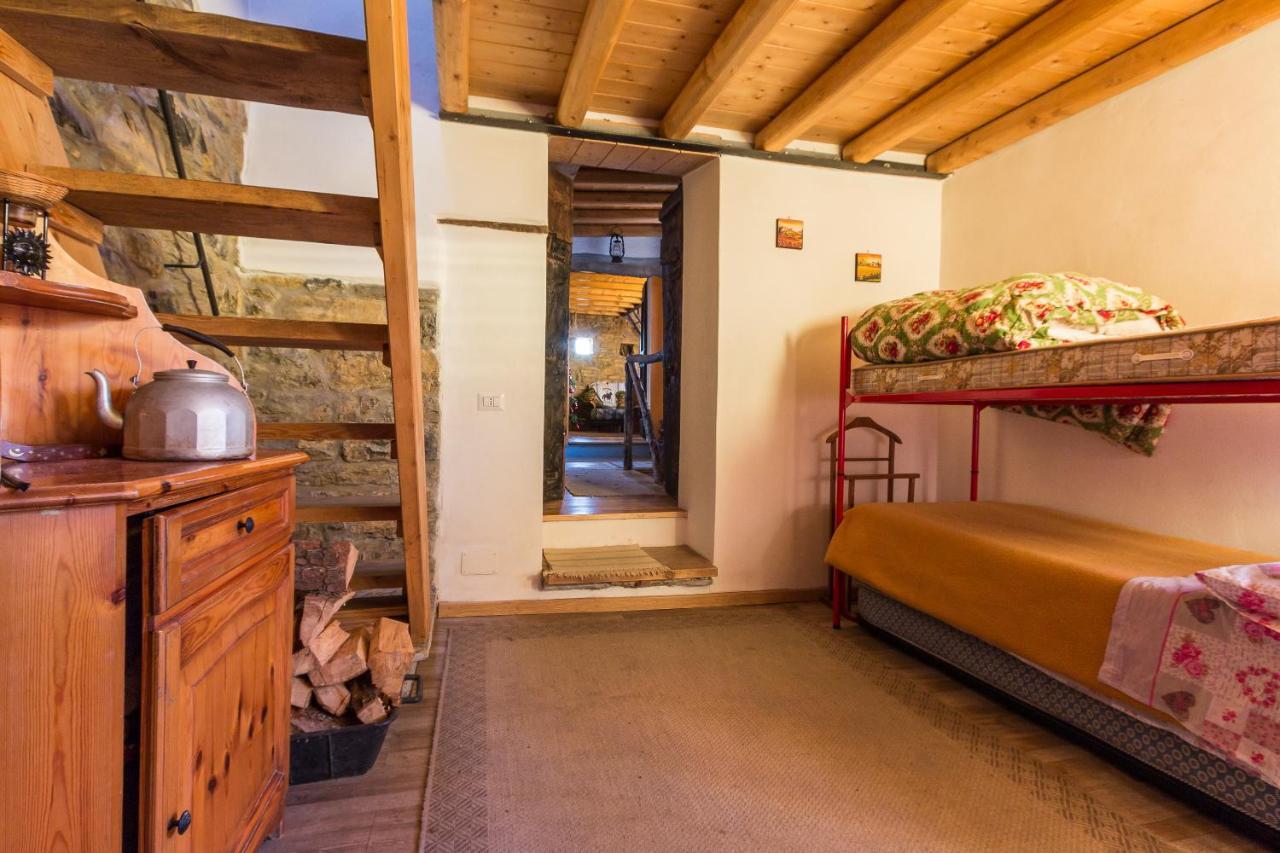Le Casette Di Laila Colonno Buitenkant foto