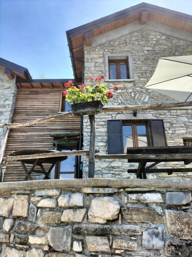 Le Casette Di Laila Colonno Buitenkant foto