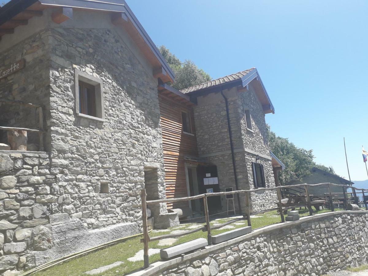 Le Casette Di Laila Colonno Buitenkant foto